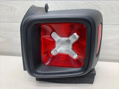 2015-2020 JEEP RENEGADE PASSENGER RIGHT REAR SIDE BRAKE TAIL LIGHT LAMP OEM - Image 1 of 4