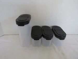 NUOVO TUPPERWARE MODULARE MATE CONTENITORI OVALI PER SPEZIE - 1/2 TAZZA E 1 TAZZA GUARNIZIONE NERA - Foto 1 di 3