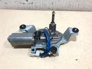 HYUNDAI i30 MK2 HATCHBACK WINDSCREEN REAR WIPER MOTOR 98700-A5000 2011-16 - Picture 1 of 9
