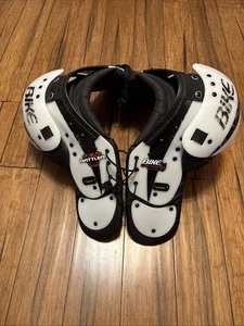 Bike Venom Series Rattler Youth Shoulder Pads Size XL 140-159 Pounds Football - Bild 1 von 12