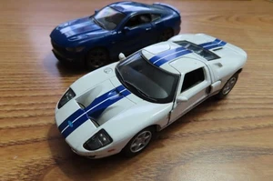 2006 Ford GT & 2015 Mustang GT Kinsmart Die Cast Autos - Bild 1 von 7