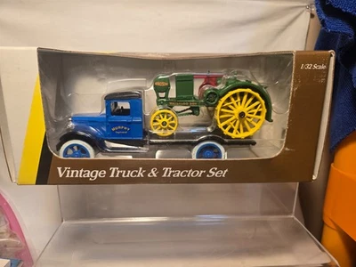 DE COLECCIÓN 1993 ERTL DIECAST METAL ESCALA 1/32 " JUEGO DE CAMIÓN Y TRACTOR VINTAGE" 5768 Foto 1 de 3