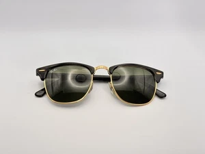 Ray-Ban Clubmaster Sunglasses RB3016 W0365 Men Size 51 Black Gold Classic Shades - Picture 1 of 20