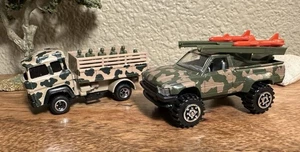 GUISVAL No. 64 Military Troop Personnel Carrier & Toyota Hulux DIECAST 1:64 - Picture 1 of 20