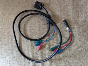 15 Pin VGA (D Sub, Male) to 3 Phono (RCA, Male) with 3xPhono to SVideo (Male) - Afbeelding 1 van 5