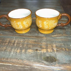 Set of 2 Temptations by Tara Sunny Yellow Floral Lace 10 0Z. Coffee Tea Cups NEW - Picture 1 of 5