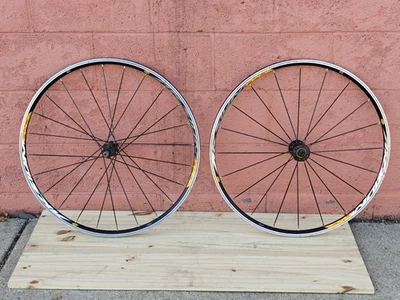 Juego de ruedas para bicicleta de carretera Mavic Aksum Race 700c - Buje libre Campy 10 velocidades *LEER* Foto 1 de 4