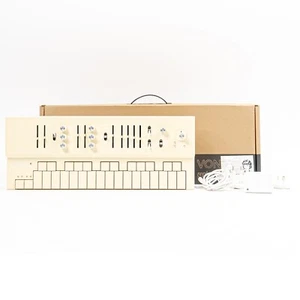 Vongon Replay Polyphonic Synthesizer – With Original Box, Power Supply & Sticker - Picture 1 of 11