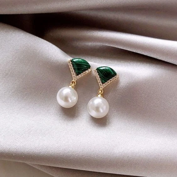 Round Cut Pearl & Emerald Women's Drop Dangle Earrings 14K Yellow Gold Plated - Image 1 of 4