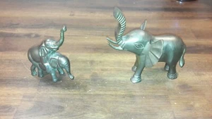 RARO PAQUETE ANTIGUO DE COLECCIÓN BRONCE COLECCIONABLE DE APAREAMIENTO DE ELEFANTES ESTATUAS DE FERTILIDAD - Imagen 1 de 12