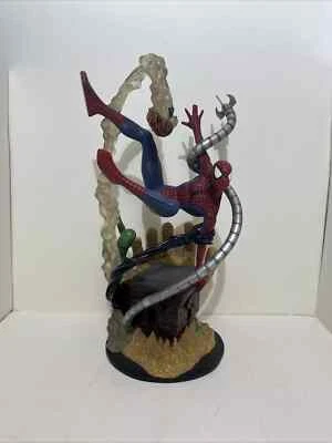 Статуэтка скульптура художественного убежища Marvel Milestones SPIDER-MAN (2004 Diamond Select) - Изображение 1 из 4
