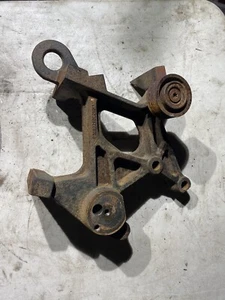 Maxxforce 7 Bracket 1883200C2MF1 - Picture 1 of 3