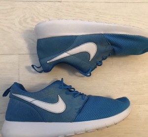 nike roshe one suede