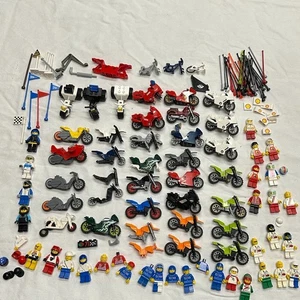 Lego Lot Of Motorcycle, ATV, Dirt Bike and Minifigures - Picture 1 of 10