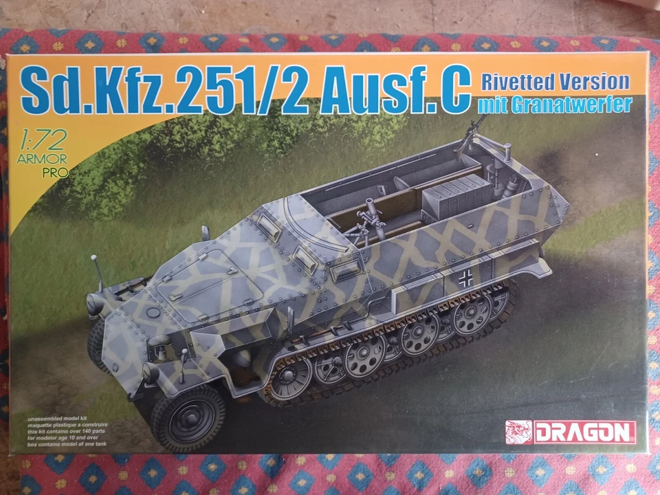 DRAGON 7308 - SdKfz 251/2 Ausf. C mit Granatwerfer - plastic kit 1/72 - Immagine 1 di 1
