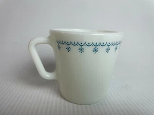 Pyrex Blue Snowflake Garland D-Handle Coffee Cup Mug 1410 Vintage - Picture 1 of 8