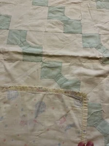 VTG Quilt Bow Tie Baby 32"x38" c1920s Boy Girl Green Yellow Antique Upcycle - Imagen 1 de 8