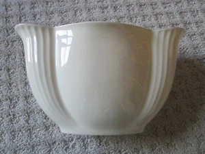 Lenox Obra Maestra Centro de Mesa Grande Cuenco Jarrón Crema/Dorado 6 x 10 x 5 Hecho en EE. UU. - Imagen 1 de 4