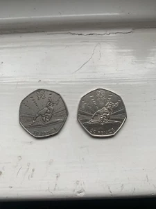 OLYMPISCHE 50P WRESTLING MÜNZEN 2011 FÜNFZIG PENCE X2 PAAR NIEDRIG GEPRÄGTE MÜNZEN KOSTENLOSER VERSAND - Bild 1 von 2