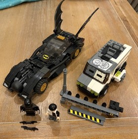 LEGO 7781 Batman The Batmobile Two Faces Escape - from 2006 - 83% Complete 