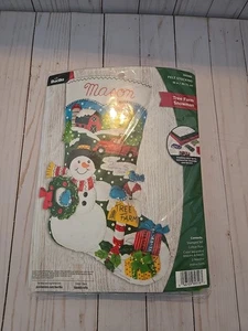 Kit de medias de fieltro Bucilla 2021 Tree Farm Snowman #89316E – ¡NUEVO! - Imagen 1 de 2