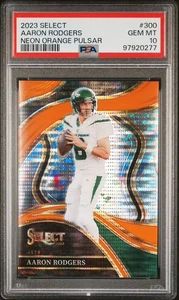 2023 Panini Select Aaron Rodgers #300 Neon Orange Pulsar Club Level /7 ! PSA 10 - Picture 1 of 4