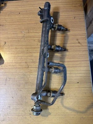 Suzuki Vitara Sidekick, Escudo, Geo Tracer 1.6 16 inyectores de válvula OEM 1994-98 Foto 1 de 4