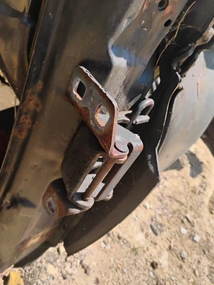 73-87 Chevy GMC Truck OEM Door Hinge - Image 1 of 3