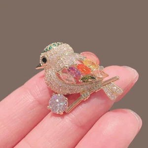 New Fashion Bird Brooches For Women Girls Full Crystal Brooches Pins Fashion - Picture 1 of 4