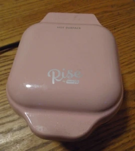 Rise By Dash Mini Heart Waffle Maker Pink 4" Cooking Non-Stick Surface - Picture 1 of 3