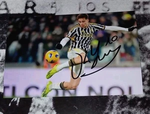 AUTOGRAFO FOTO HAND SIGNED KENAN YILDIZ MAGLIA JUVENTUS N.10 TURCHIA YILDIZ JUVE - Foto 1 di 1