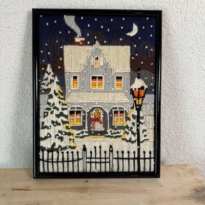 Casa de invierno vintage punta de aguja hilo bordado arte acogedor decoración del hogar 1970 Foto 1 de 4