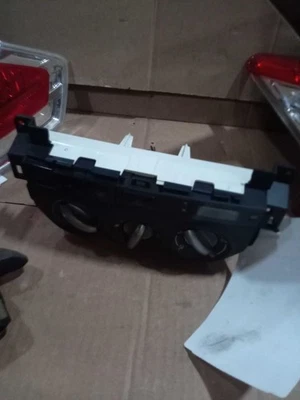 Control de temperatura compatible con 04-05 RAV4 399005 Foto 1 de 3