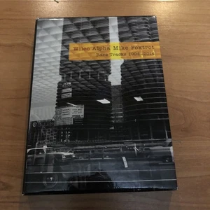 Wilco - Alpha Mike Foxtrot: Rare Tracks 1994 - 2014 - 4CD (65 Page Booklet) - Picture 1 of 9