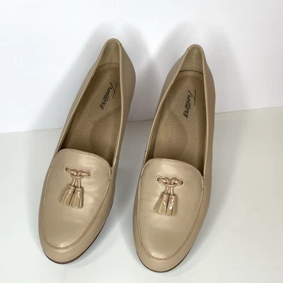 Trotters «MARY» женский размер 9N кисточки мокасины T1913-143 съемные стельки новый без коробки - Изображение 1 из 4