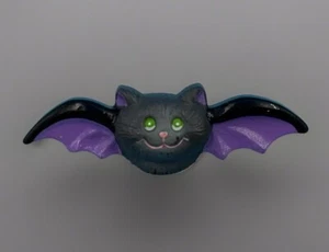 RUSS Cat Bat Brooch Vintage Pin Halloween Plastic Black Purple Button 2.25” - Picture 1 of 4