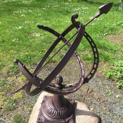 Reloj de sol casa de campo, decoración jardín, reloj de jardín estilo colonial, decoración de jardín - Imagen 1 de 4