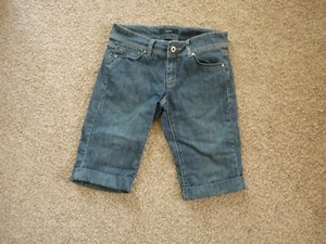 Noir Medium Blue Cuffed Jean Shorts - Bild 1 von 3