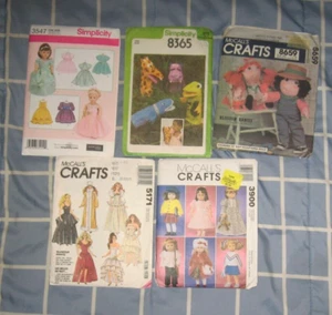 Konvolut 5 Vintage MCALLS SIMPLICITY Schnittmuster Glamour Nights Puppen Puppen - Bild 1 von 1
