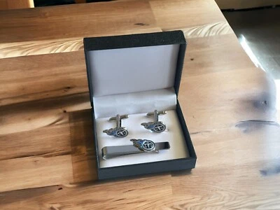 Juego completo de gemelos, clip de corbata o de los Tennessee Titans Foto 1 de 4