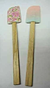 Set of 2 Spatula 12" Floral Flower & "Mix it Up" Wood handle & Rubber **NEW** - Picture 1 of 5