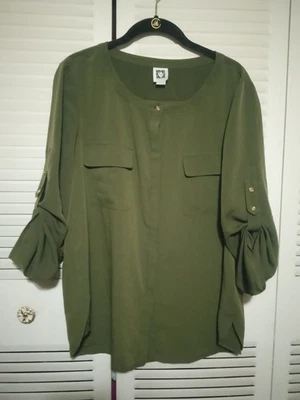 Blusa Top Anne Klein Verde 3/4 Convertible Manga Redonda L Botón Dorado Foto 1 de 4