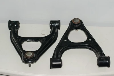 Brazos de control delanteros superiores izquierdo y derecho Mazda Miata MX5 OEM NB 1999-2005 Foto 1 de 4
