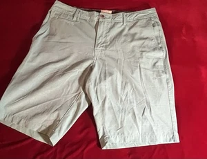 7Diamonds Performance Shorts Mens Size 34 aqua blue Stretch Casual Golf Wear - Picture 1 of 15