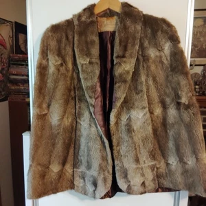 Vintage Natural Fur Cape Lucielle Shop Charlotte NC - Picture 1 of 11