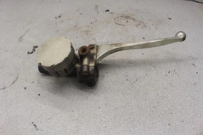 1973 Kawasaki Z1 CILINDRO MESTRE DE FREIO DIANTEIRO O3-0522.EY - Imagem 1 de 4