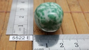 JADE VERTE - qualité AA - pierre roulée mineraux collection lithotherapie reiki - Picture 1 of 1