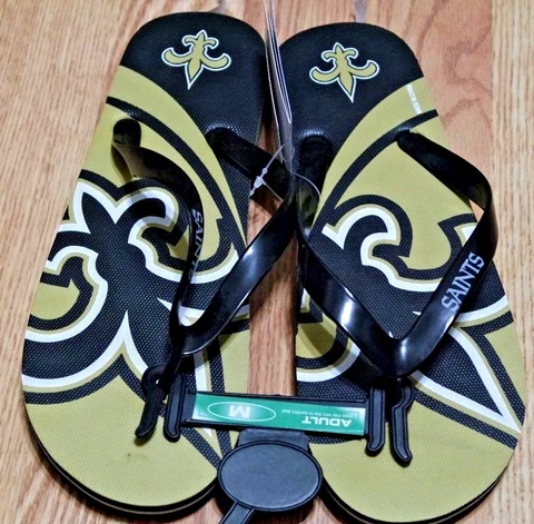N.O. SAINTS FLEUR DE LIS FLIP FLOPS, SIZE MEDIUM MEN 7-8/WOMEN 9-10 NWT Cover