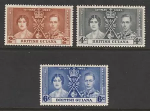GUYANA BRITANNICA KGVI 1937 INCORONAZIONE SET DI 3 SG243/245 MONTATI COME NUOVI - Foto 1 di 2