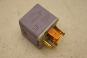 1994 Jaguar XJS Relay JAGUAR DAC 7687 HELLA 4RD 003 520-47 12V - Bild 1 von 4